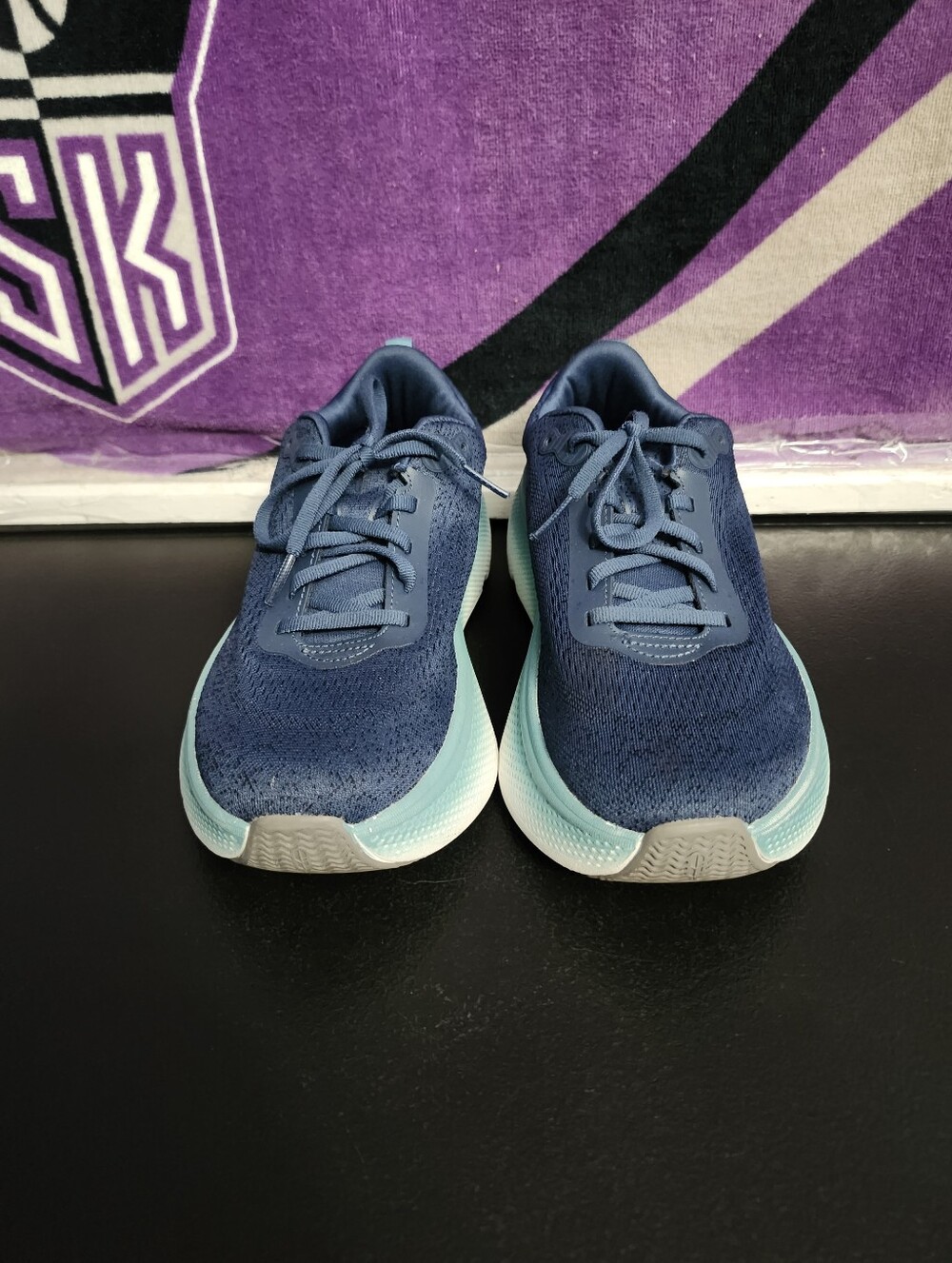 Revitalign Running Woman Shoe (Size: 7B) No Box